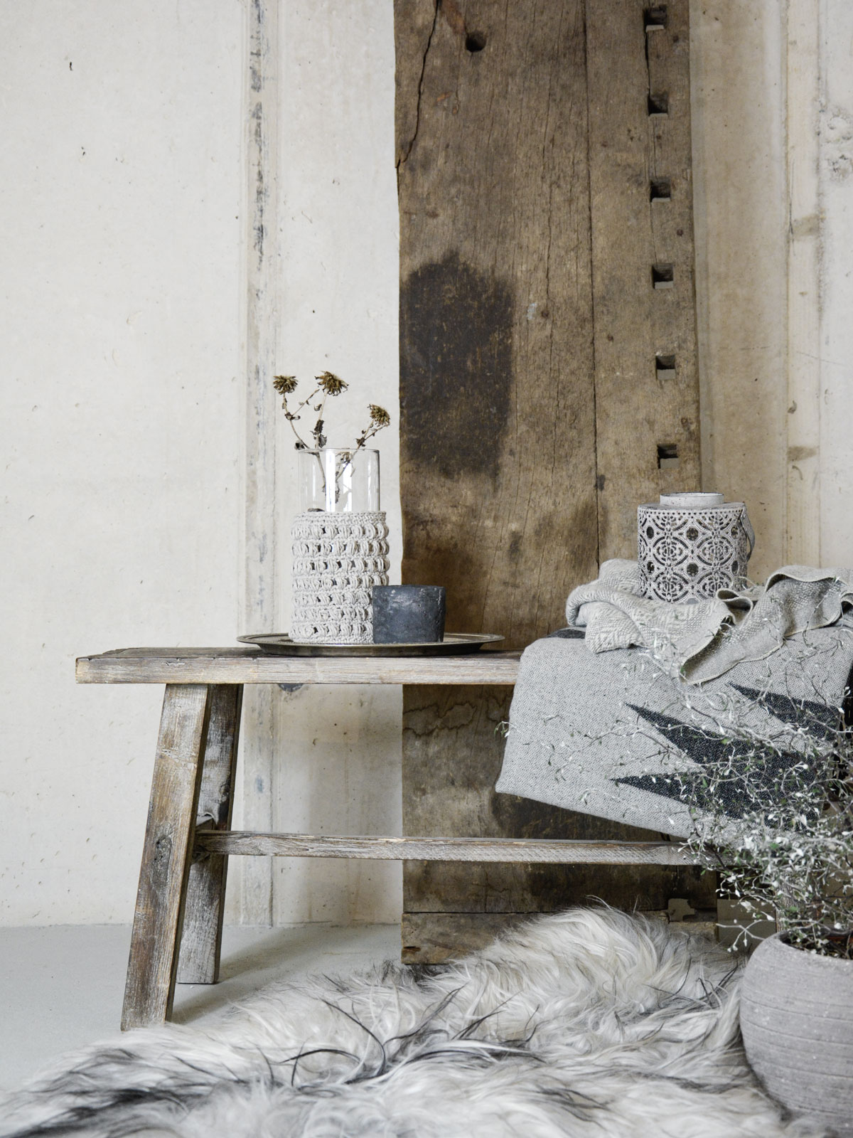 boho-style-in-grau-vase-häkeln